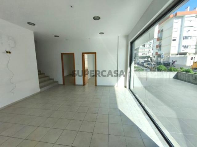 Armazém venda em Odivelas, Lisboa