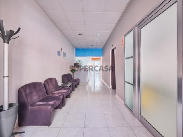 Armazém venda em Lisboa