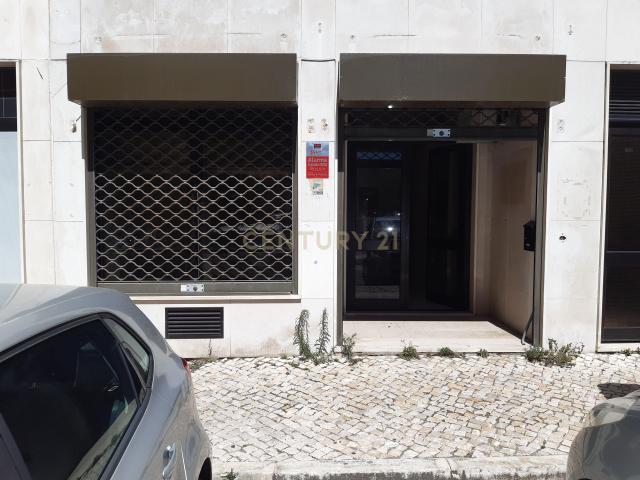 Loja alugar em Santiago Dos Velhos, Lisboa