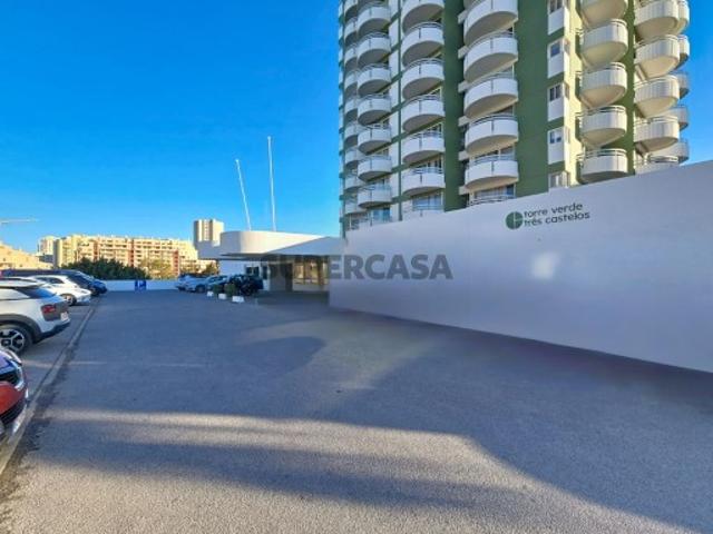 Armazém venda em Três Castelos, Portimão