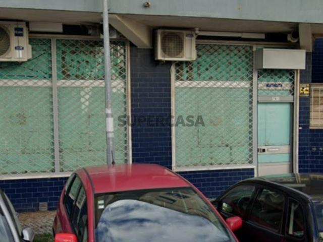 Armazém venda em Santiago Dos Velhos, Lisboa