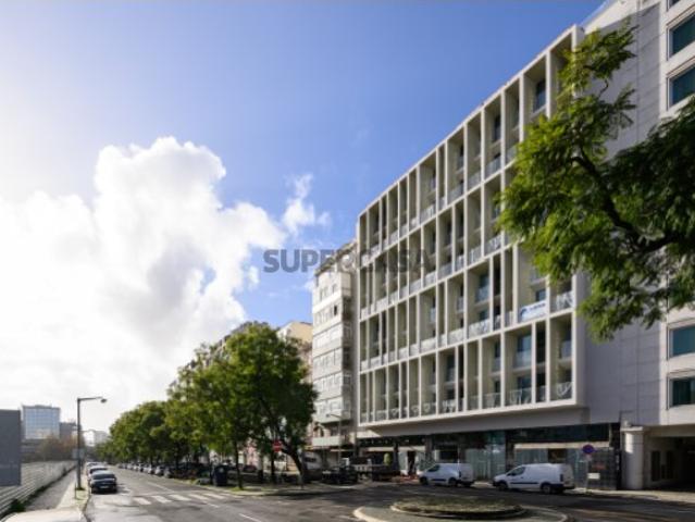 Armazém venda em Avenidas Novas, Lisboa