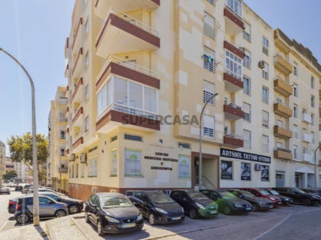 Armazém venda em Setúbal