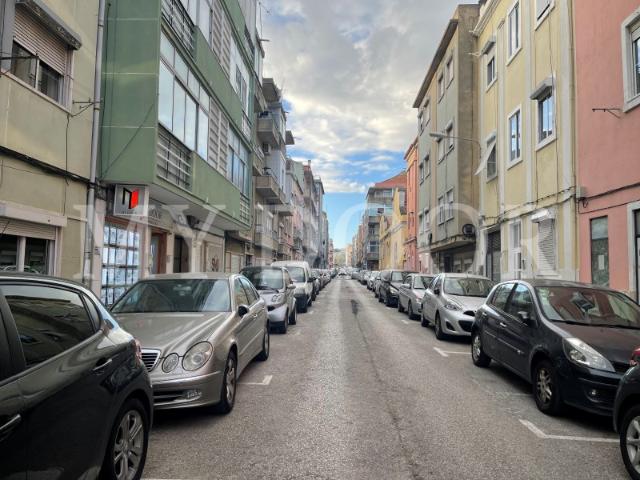 Loja venda em Jardins do Cristo Rei, Santiago Dos Velhos