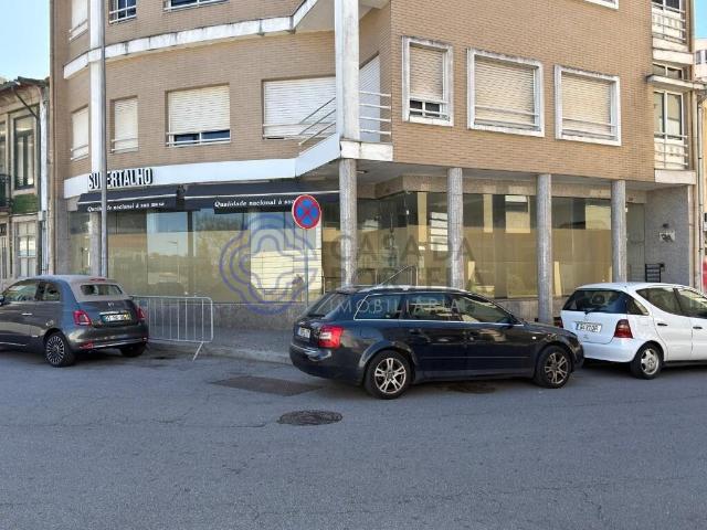 Loja alugar em Laborim, Vila Nova De Gaia