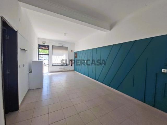 Armazém venda em Seixal, Setúbal