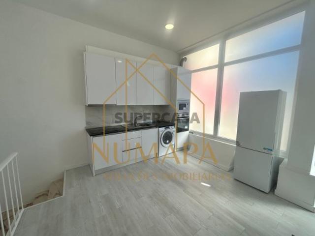 Armazém venda em Almada, Setúbal