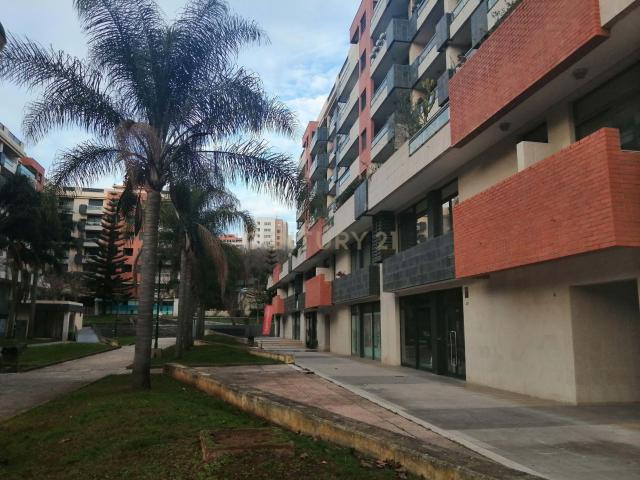 Loja alugar em Oeiras, Lisboa