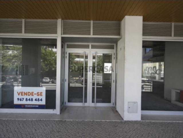 Armazém venda em Viseu