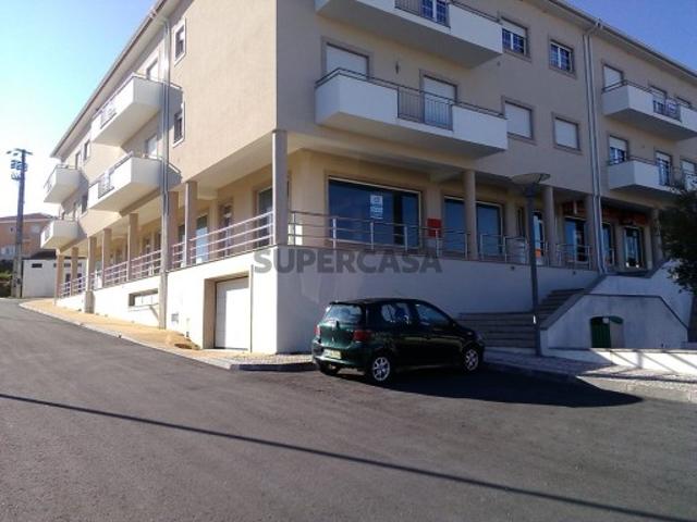 Armazém venda em Guarda, Meda
