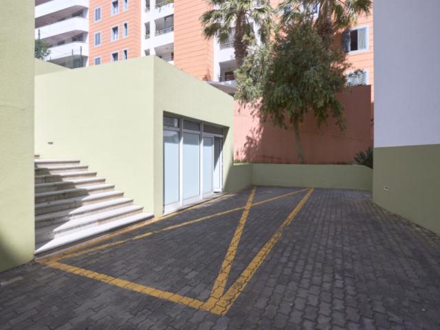 Loja venda em Nazaré, Funchal