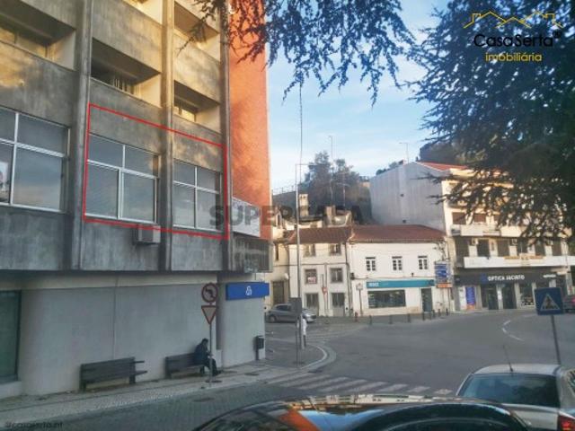 Armazém venda em Castelo Branco, Cumeada