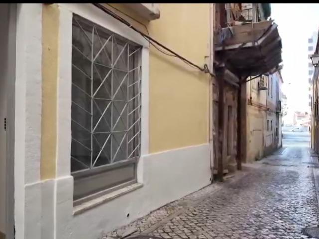 Loja venda em Grelhal, Setúbal