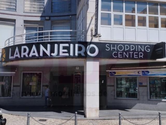Loja venda em Quinta do Americano, Almada
