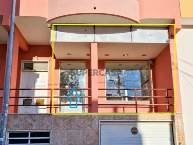 Armazém venda em Lisboa