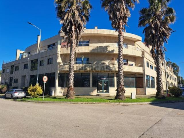 Armazém venda em Vila Nova De Gaia