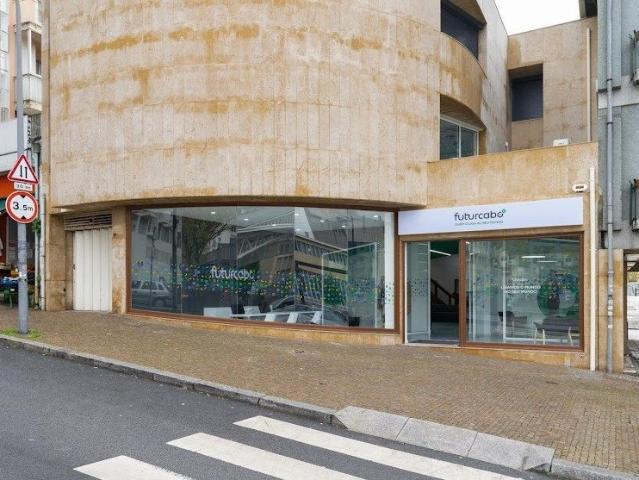 Loja venda em Porto, Lordelo Do Ouro