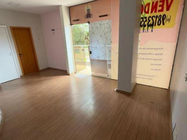 Ponto Comercial venda em CLN 208, Plano Piloto