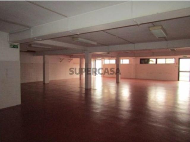 Armazém venda em Porto, Cedofeita