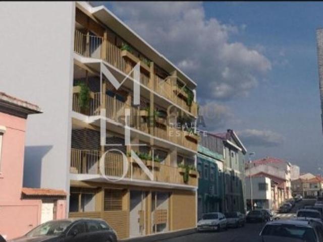 Armazém venda em Porto