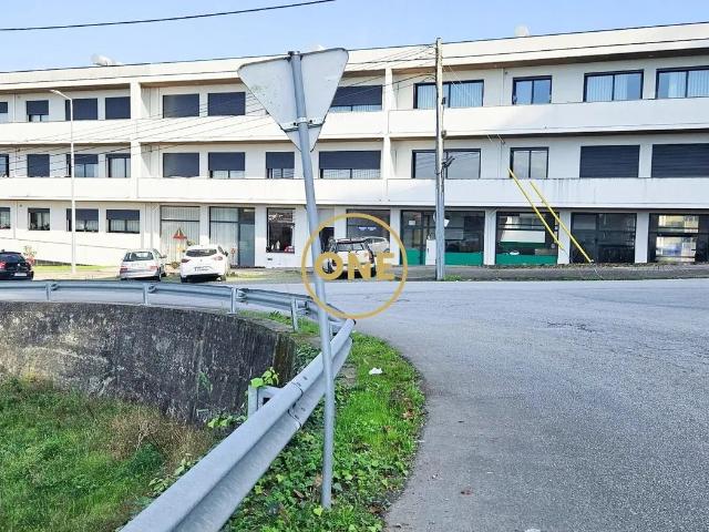 Loja venda em Gavião, Braga