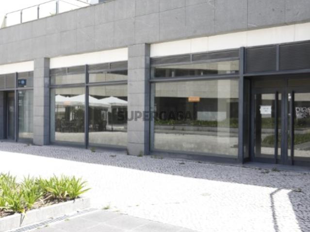 Armazém venda em Marzovelos, Viseu