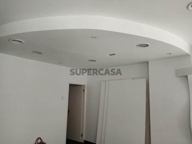 Armazém venda em Aveiro