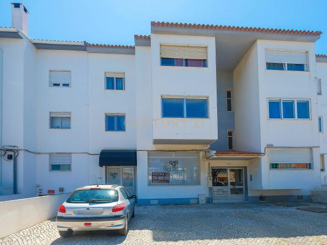Loja alugar em Matos Cheirinhos, Cascais