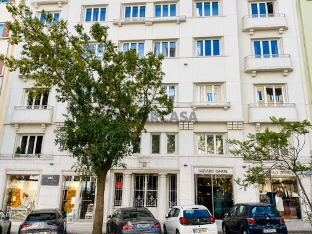 Armazém venda em Lisboa