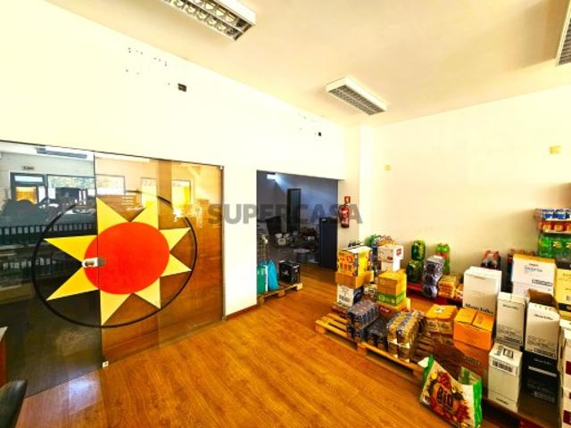 Armazém venda em Bitarães, Porto