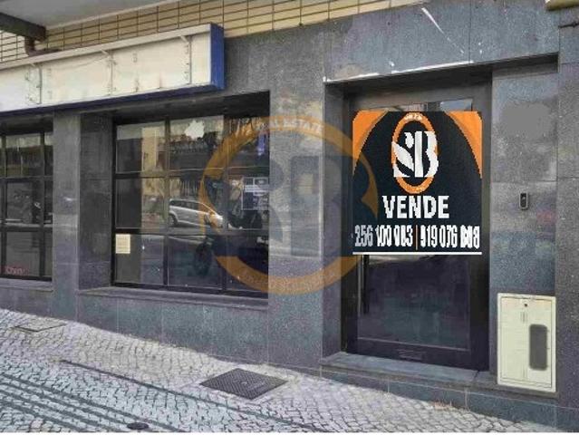 Loja venda em São João da Madeira, Aveiro