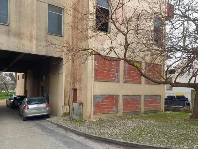 Loja venda em Rio Maior, Santarém