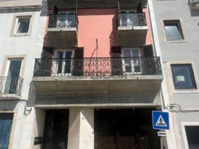 Armazém venda em Estrela, Lisboa