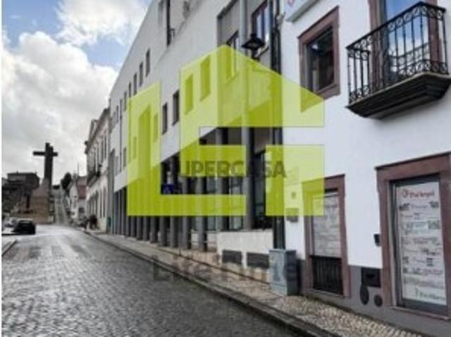 Armazém venda em Poiares (Santo André), Vila Nova De Poiares