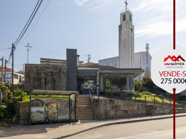 Loja venda em Marecos, Porto