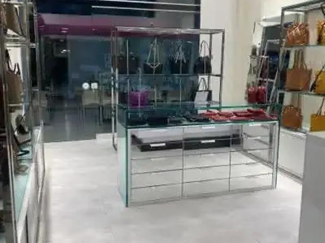 Ponto Comercial aluguel em Região Imediata de São Paulo, Região Metropolitana de São Paulo