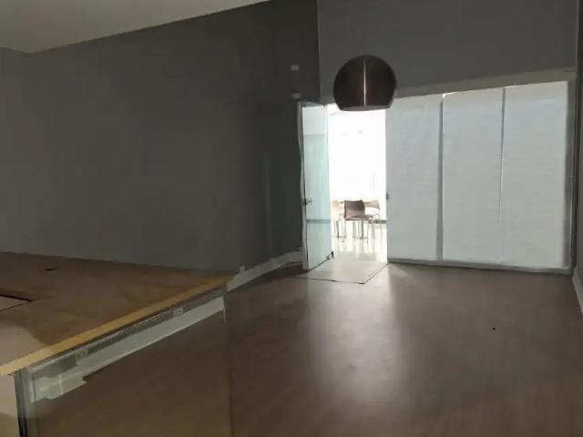 Ponto Comercial aluguel em Região Imediata de São Paulo, Região Metropolitana de São Paulo