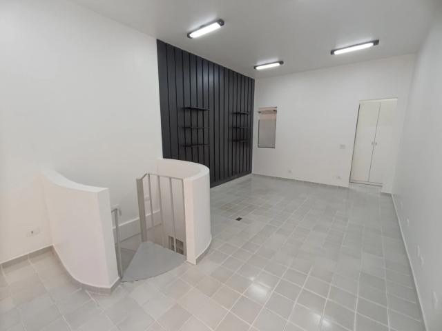Ponto Comercial aluguel em Condomínio Centro Comercial Alphaville, Barueri