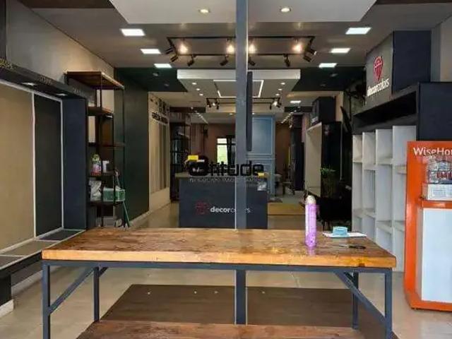 Ponto Comercial aluguel em Região Imediata de São Paulo, Região Metropolitana de São Paulo