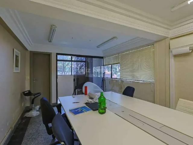 Ponto Comercial aluguel em Regional Centro-Sul, Belo Horizonte
