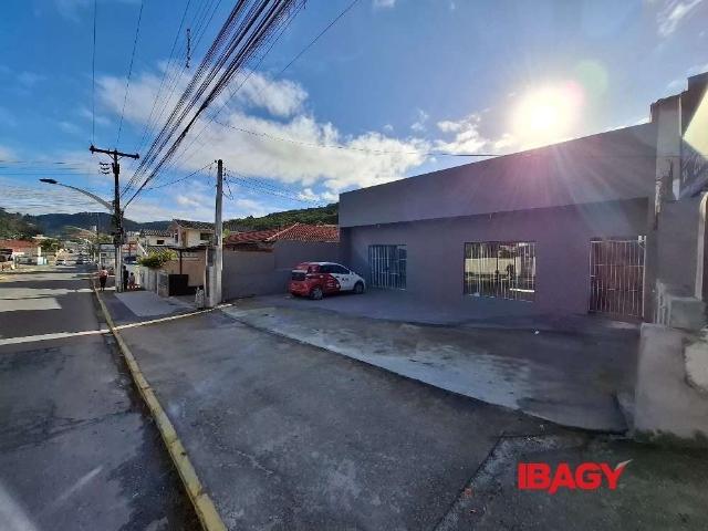 Ponto Comercial aluguel em Biguaçu, Jardim Janaína
