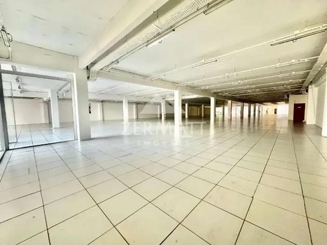 Ponto Comercial aluguel em Região Geográfica Imediata de Blumenau, Blumenau