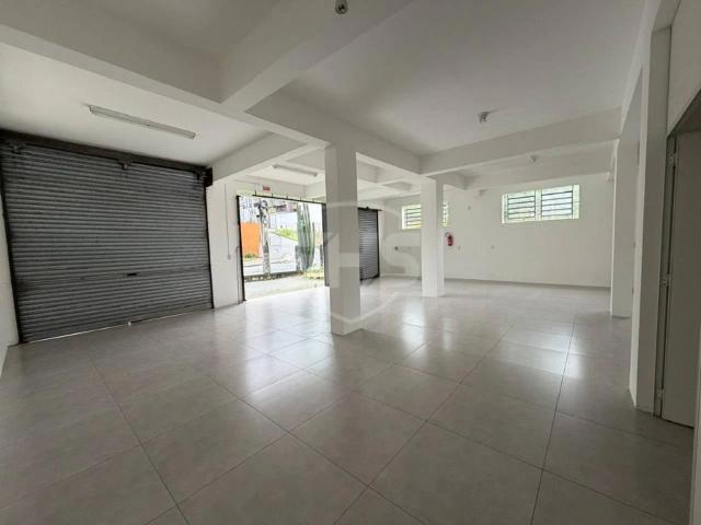 Ponto Comercial aluguel em Região Geográfica Imediata de Blumenau, Blumenau