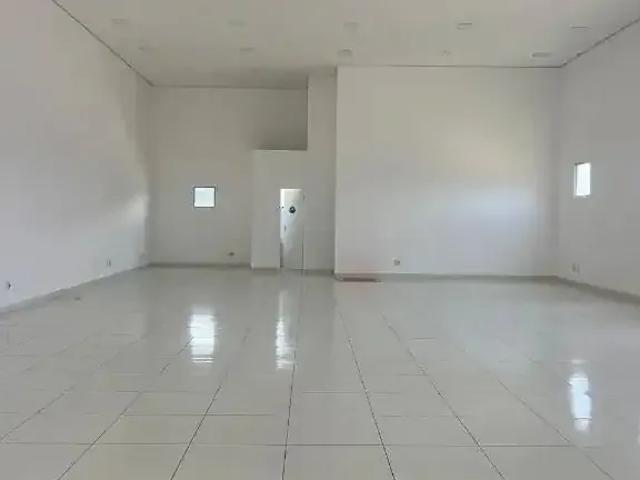 Ponto Comercial aluguel em Região Imediata de São Paulo, Região Metropolitana de São Paulo