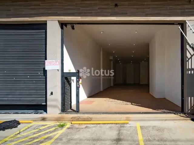 Ponto Comercial aluguel em Região Imediata de São Paulo, Região Metropolitana de São Paulo