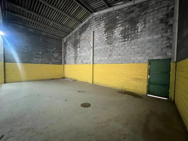 Ponto Comercial aluguel em Portal dos Ipês II, Cajamar