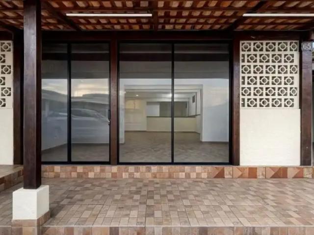 Ponto Comercial aluguel em Região Imediata de Caraguatatuba-Ubatuba-São Sebastião, Região Metropolitana do Vale do Paraíba e Litoral Norte