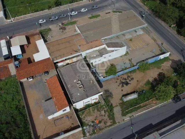 Ponto Comercial aluguel em Porto, Cuiabá