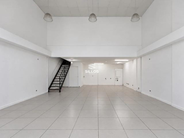 Ponto Comercial aluguel em Bacacheri, Curitiba