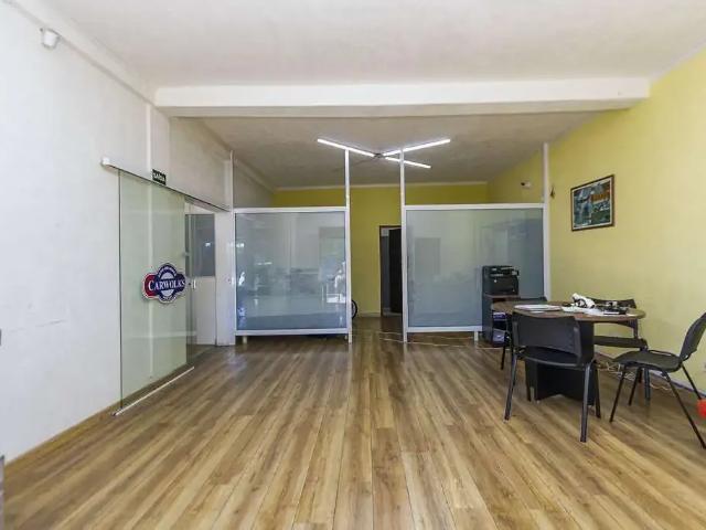 Ponto Comercial aluguel em Boqueirão, Curitiba